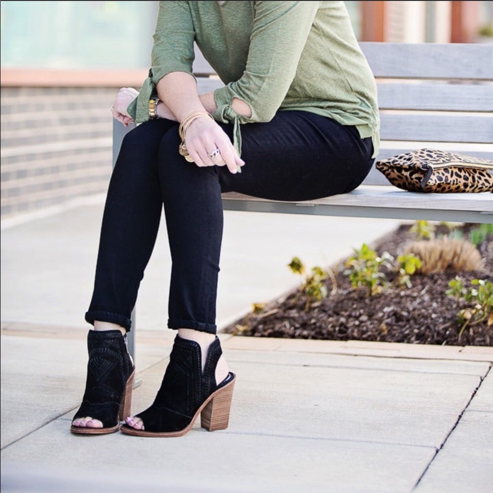 Vince Camuto Karinta Block Heel Booties